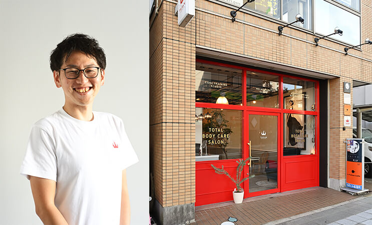 TAIKAN小林様がインタビューで笑顔で答える